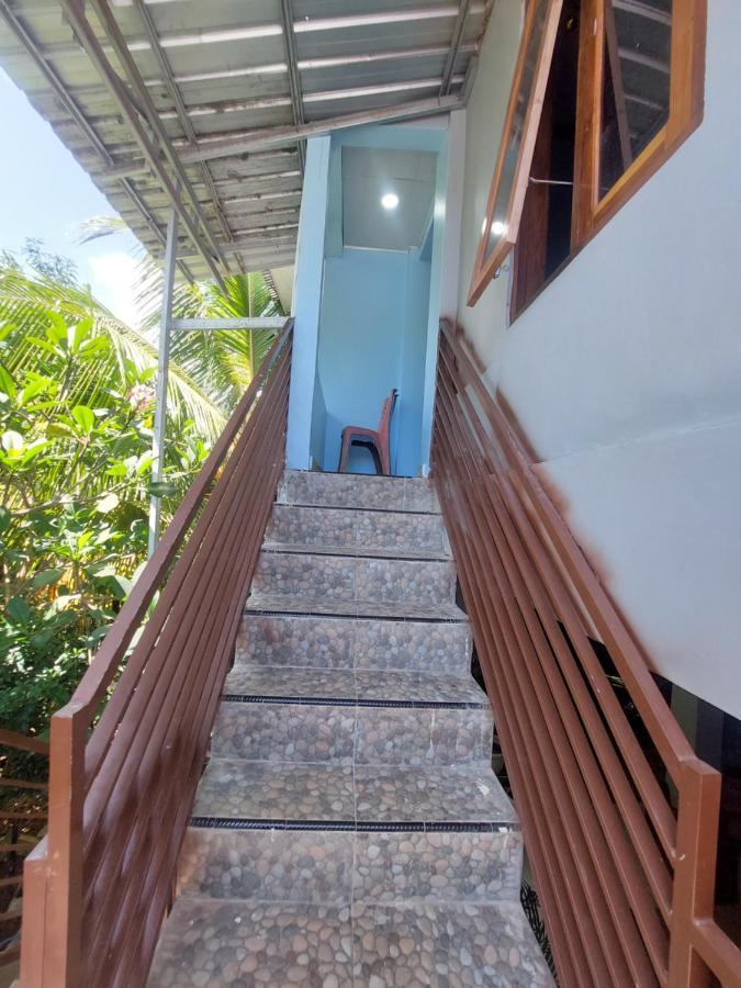 D'Ru Guest House Labuan Bajo Buitenkant foto